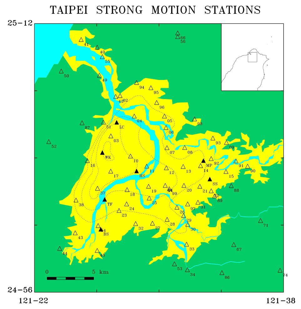 図3:台北盆地における強震観測点。白抜き三角形はTSMIPの観測点、黒い三角形はボアホール観測点を示す。